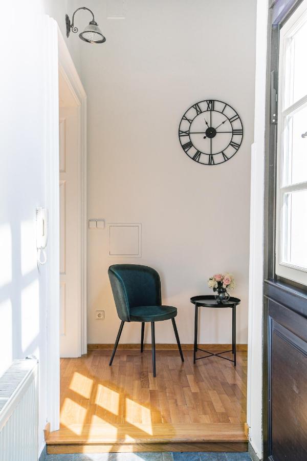 New Stylish 3 Suites Bedrooms Apt In Mala Strana - N2Nd Praha Eksteriør bilde