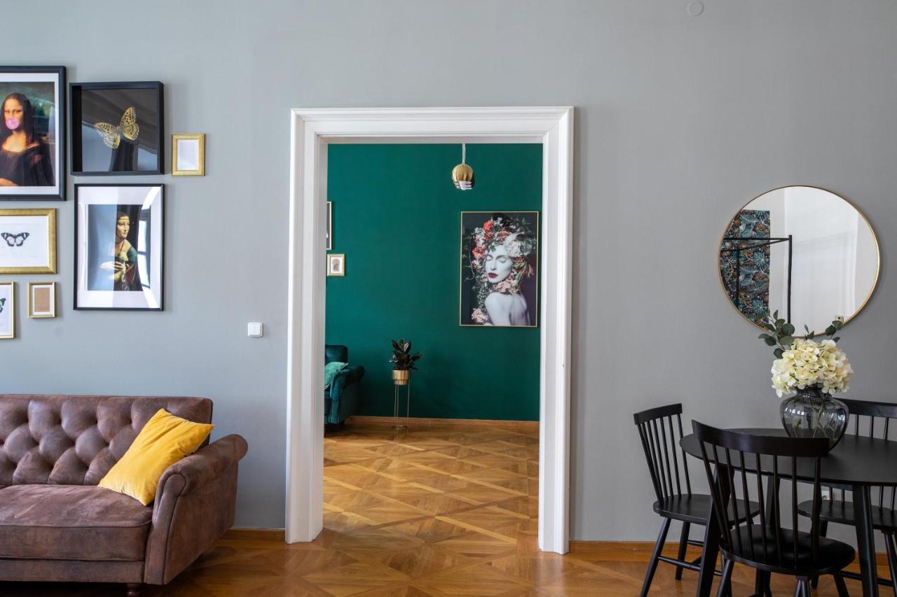New Stylish 3 Suites Bedrooms Apt In Mala Strana - N2Nd Praha Eksteriør bilde