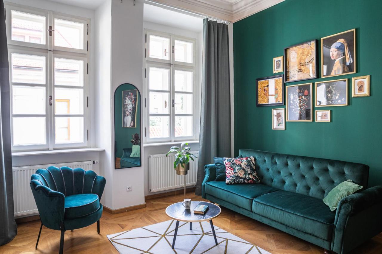 New Stylish 3 Suites Bedrooms Apt In Mala Strana - N2Nd Praha Eksteriør bilde