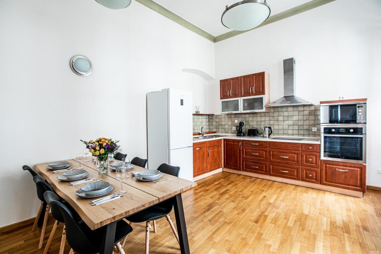 New Stylish 3 Suites Bedrooms Apt In Mala Strana - N2Nd Praha Eksteriør bilde
