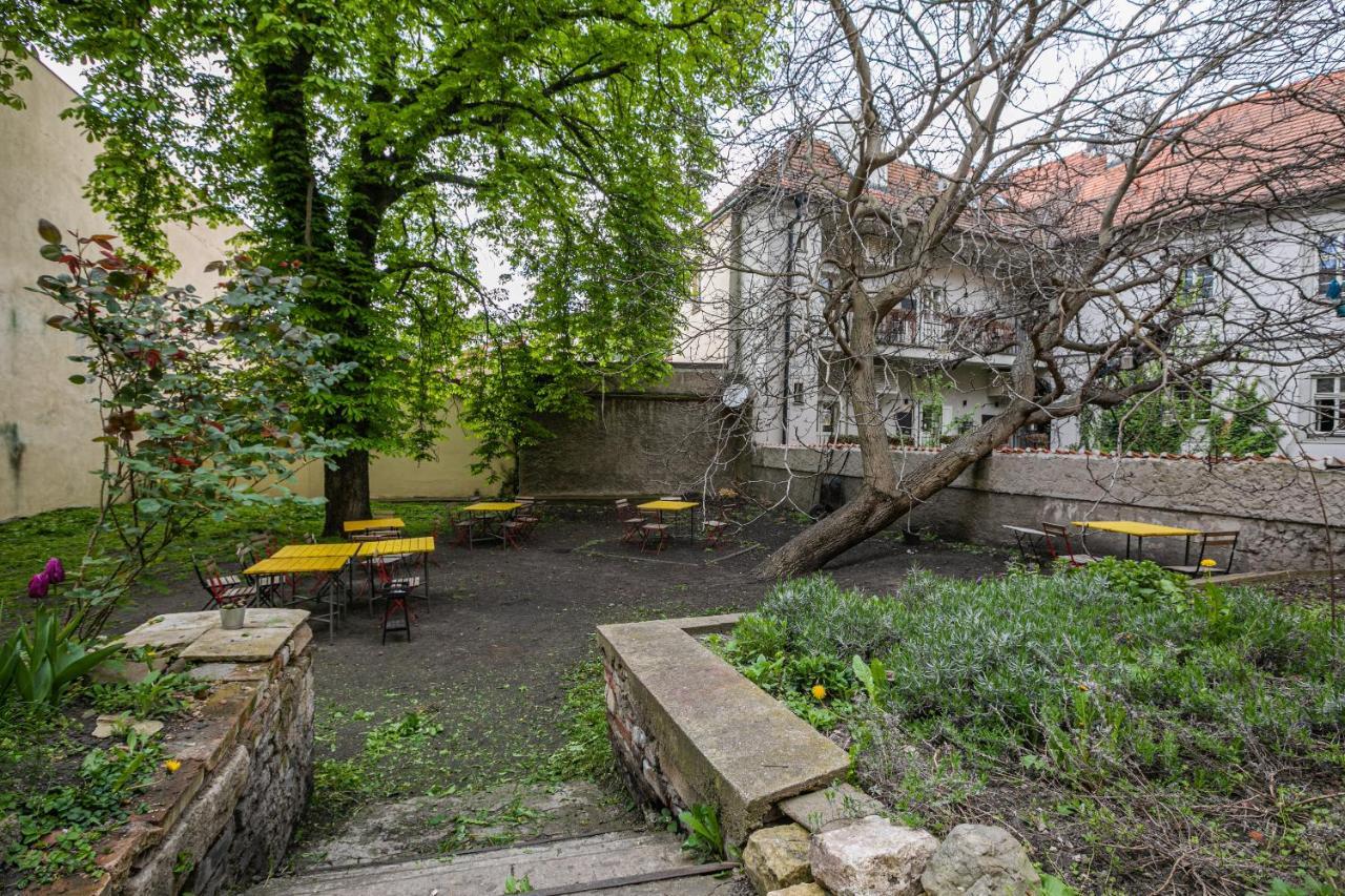 New Stylish 3 Suites Bedrooms Apt In Mala Strana - N2Nd Praha Eksteriør bilde